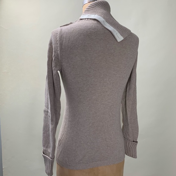 Banana republic XS cream sweater - Picture 3 of 7